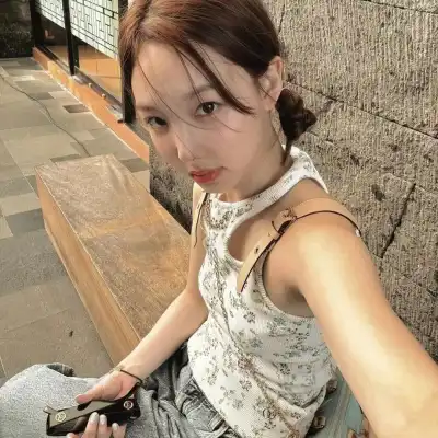 唐依童